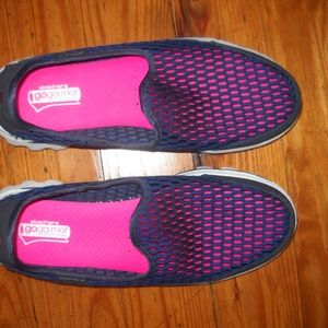 *SALE* Women"s Skechers GoGa Mat GoGaMat Shoes Size 8.5